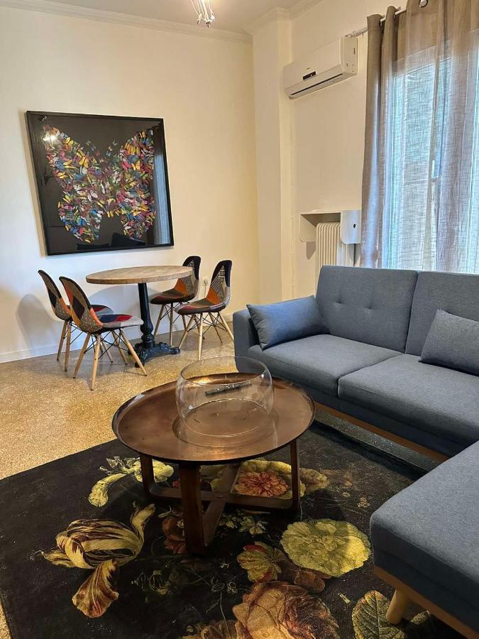 Cozy Apartment At Gazi Square Athens Exterior photo